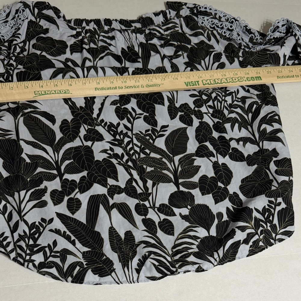 Ann Taylor Black and White Botanical Blouse - Picture 10 of 12